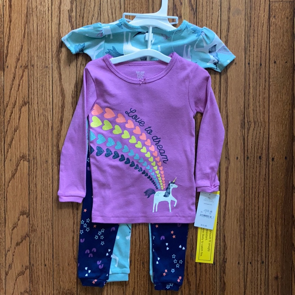 4 piece pajama set🦄